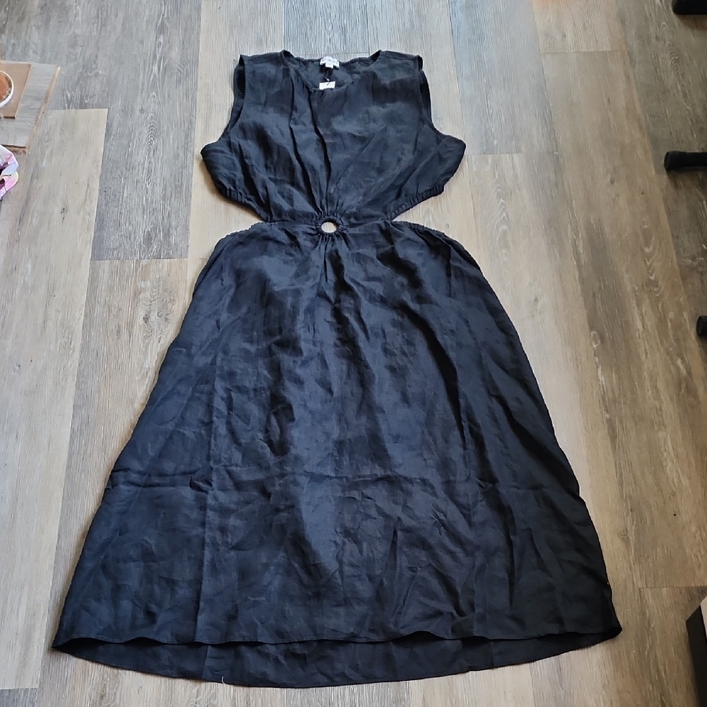 Black Sleeveless Midi Sundress with Tie Front